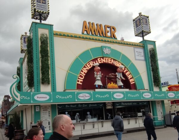 Ammer Festzelt - Hühner- und Entenbraterei auf der Wiesn